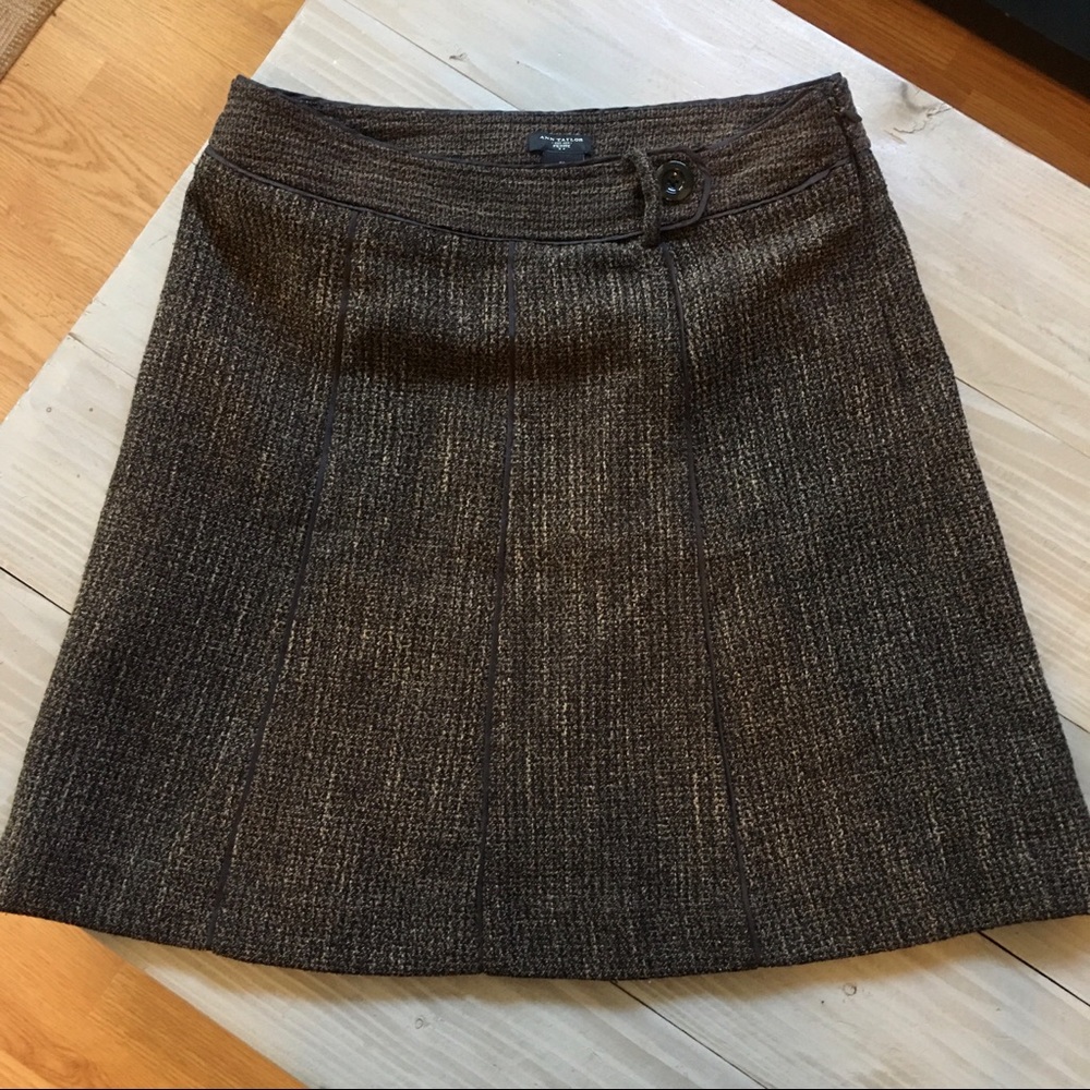 Ann Taylor brown tweed petite skirt